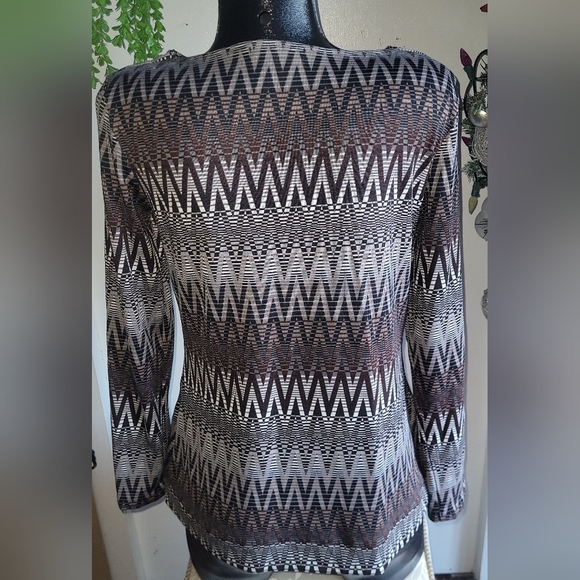 Nicole Benisti Signature Collection Zigzag Patterned Top - Picture 6 of 7